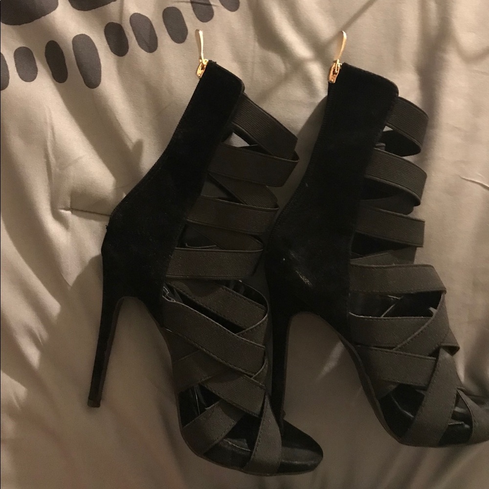 Elastic Band heels